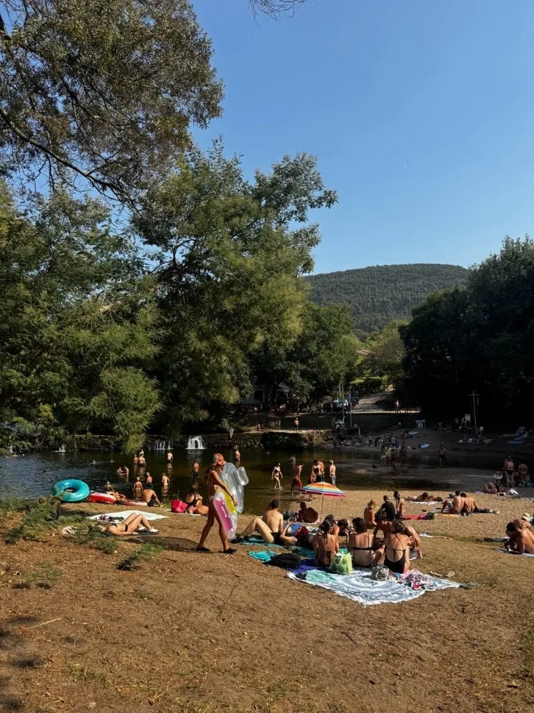 The river beach at Vilar de Mouros