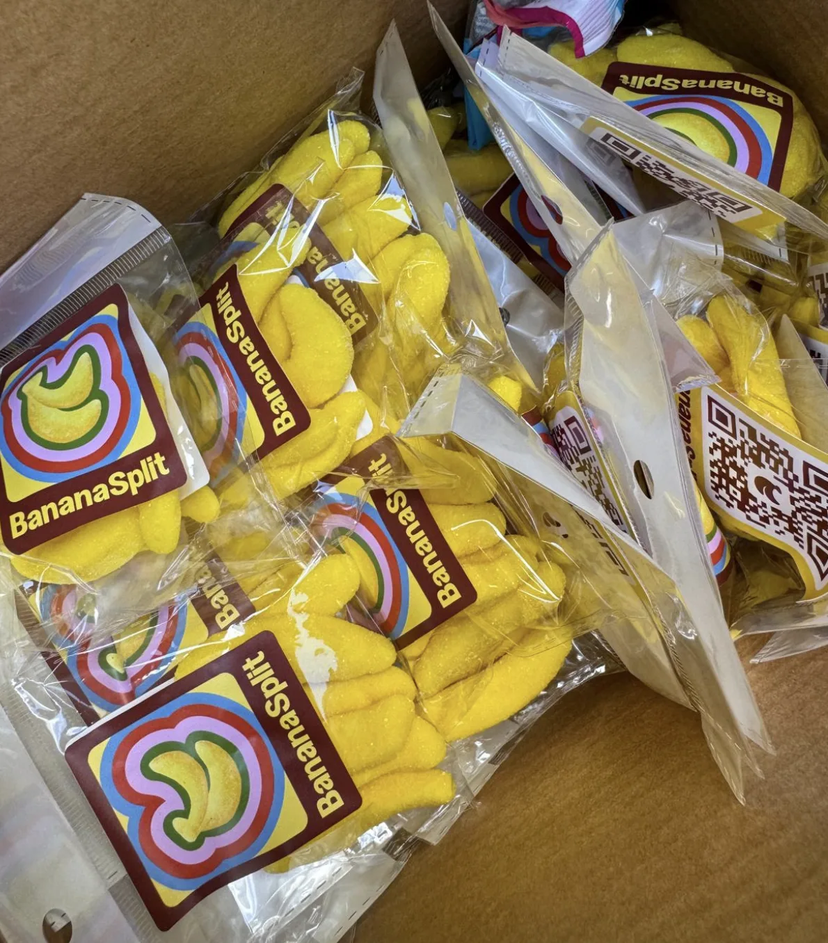 Bags of banana gummies prepared for the BananaSplit campaign